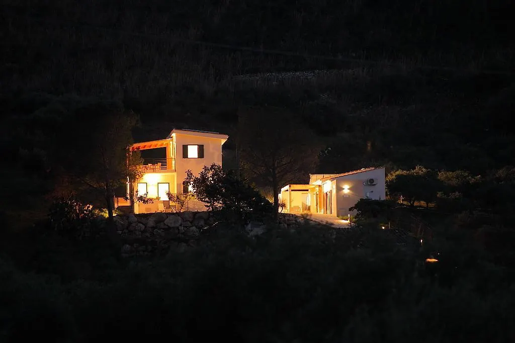 Agriturismo Casebianche Montallegro 0*,  Italien